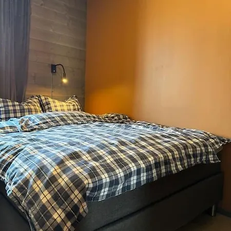 Riddertunets Utsikt Til Mugnetind דירה