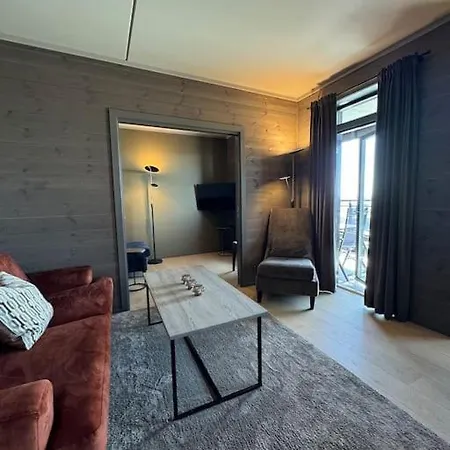 Riddertunets Utsikt Til Mugnetind Beitostolen